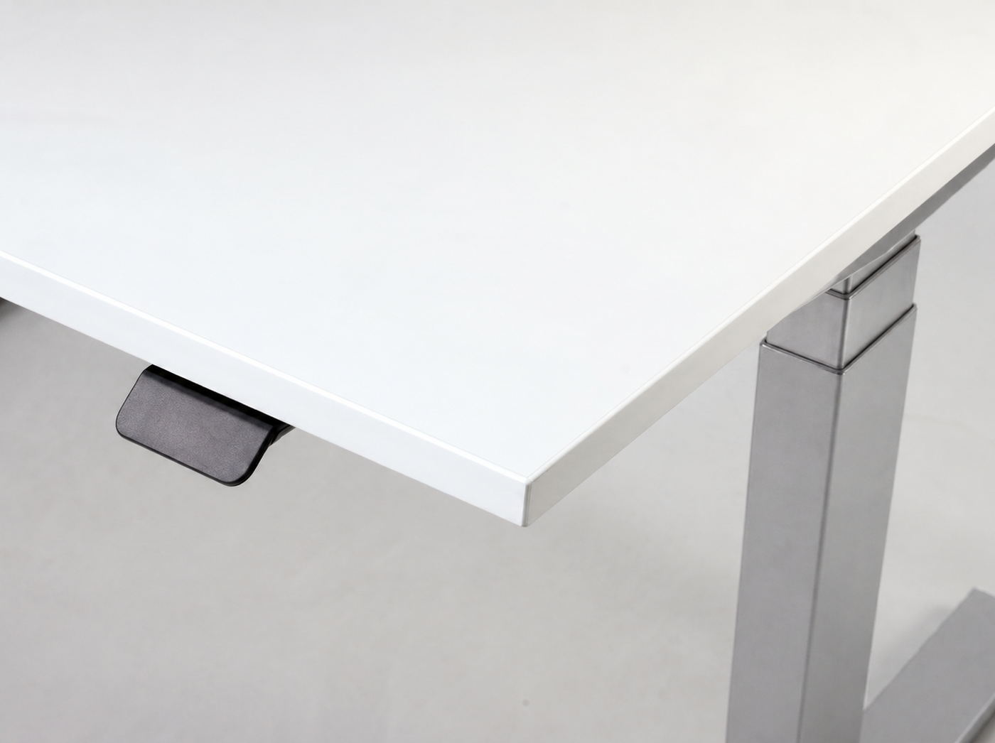 Detroit Desk